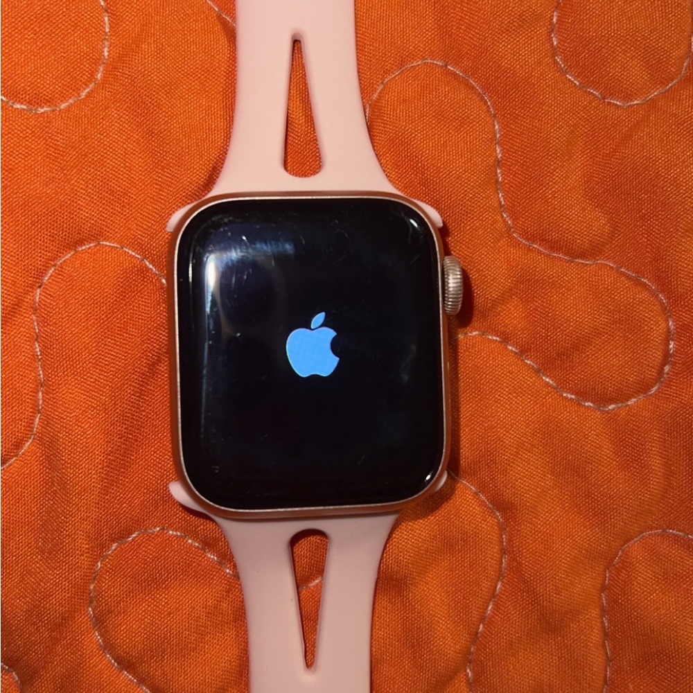Used Apple Watch Series 4 in good condition